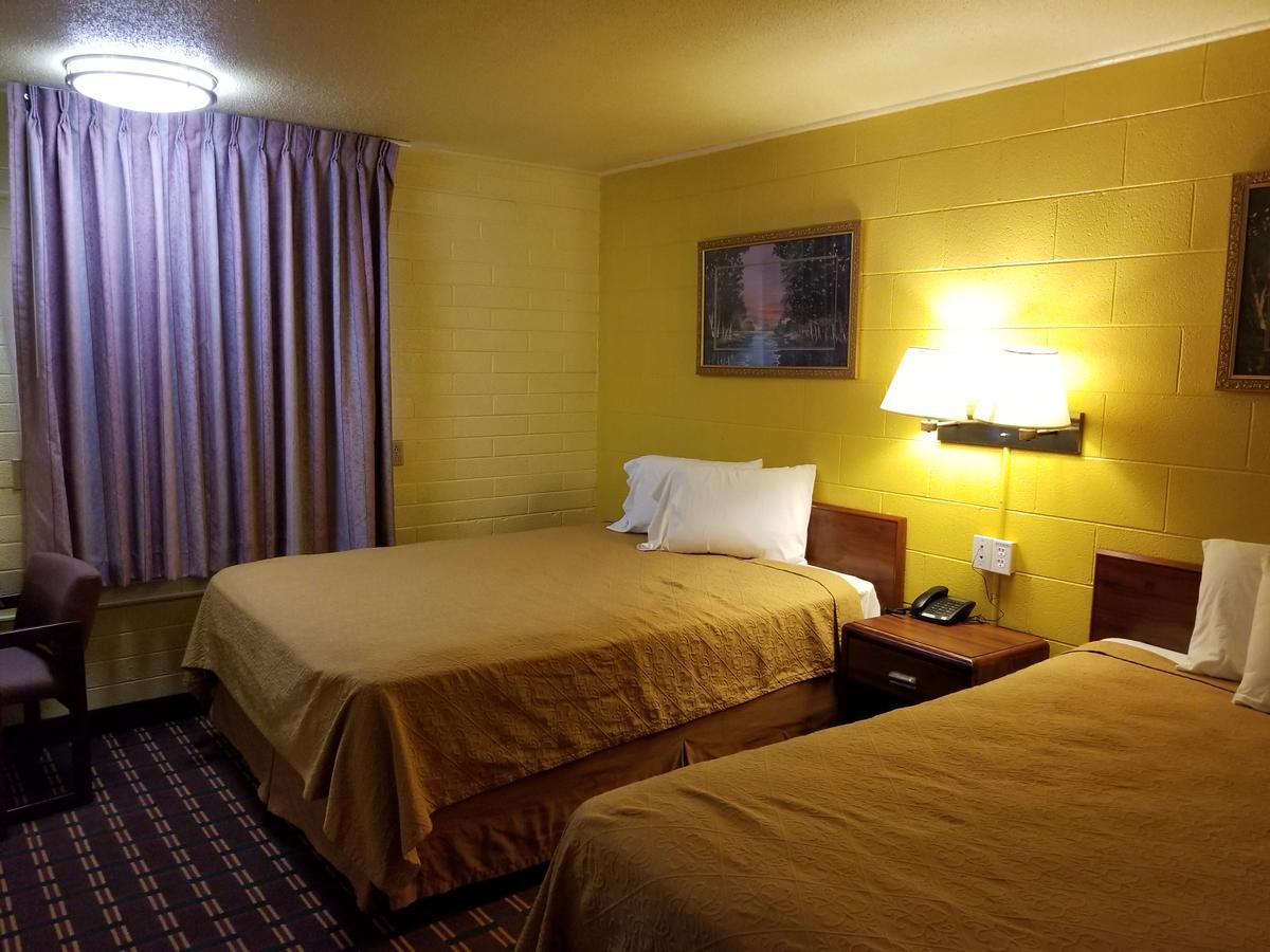 Motel 7 רולינס מראה חיצוני תמונה